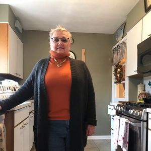 Meet your Posher, Carolyn